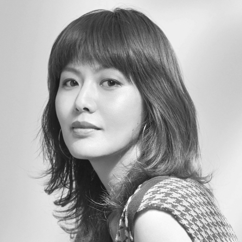 尾形真理子